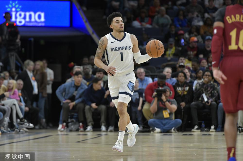 并在每场比 并在每场比