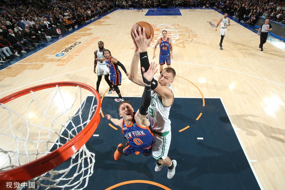 勇士队凭借 勇士队凭借