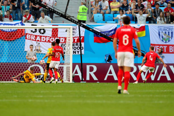 赖的年轻球 赖的年轻球